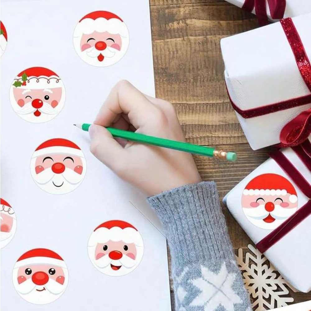 Santa Claus Sticker Roll - 500 pcs 12 Designs Christmas Fun Party Crafts - Picture 3 of 5
